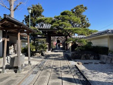寺の奉仕作業。