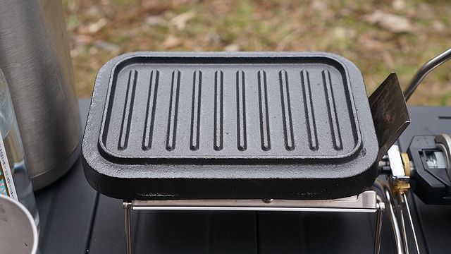 四角っかーで串カツソロキャンプ