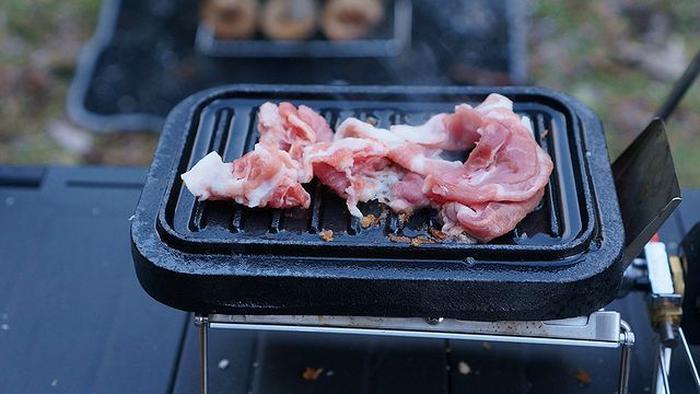 四角っかーで串カツソロキャンプ