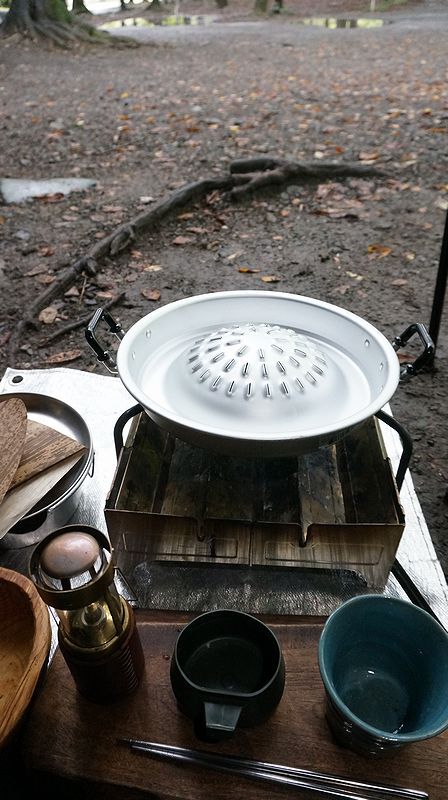 寒かった秋雨ソロキャンプ　ムーガタで鍋と焼肉時々しゃぶ