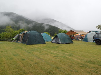 魚梁瀬で雨接待　おらんくの村篇