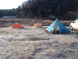 河原でおしゃれキャンプ