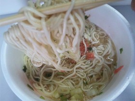 カップラーメン