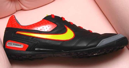 NIKE×neoSTYLEコラボスニーカー完成!?