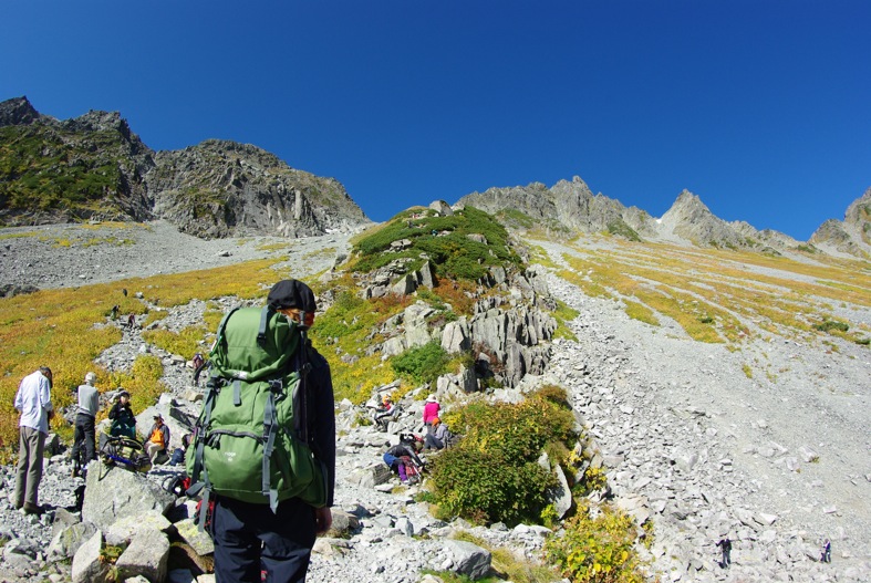 奥穂高(3190m)へ　その１