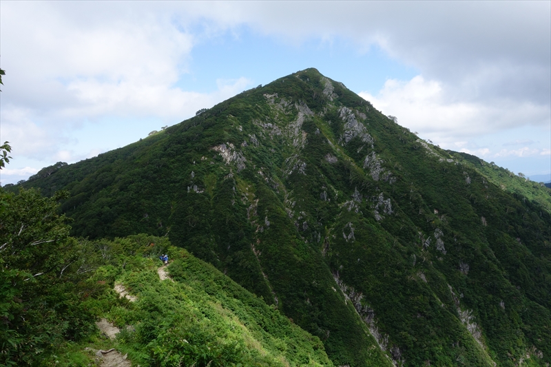 初秋、古寺鉱泉から ～大朝日岳 1,870ｍ