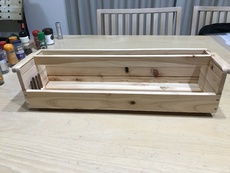 木箱に収まるスパイスボックス