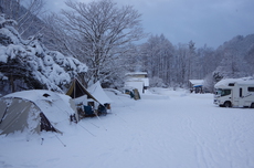 今年の初キャンは雪♪ 2017/02/12 22:58:02