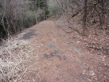 山梨県　河口湖　若彦トンネル近くから十二ヶ岳や節刀ヶ岳を周回