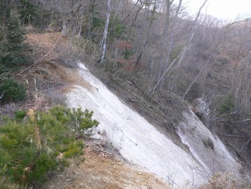 山梨県　倉岳山と二十六夜山　山梨百名山と高畑山など８座を周回
