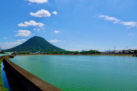 地域密着の人気店「こむぎや」さん