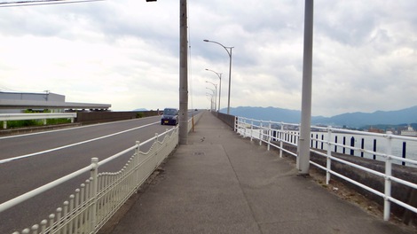 勾配 6.0％の「広島はつかいち大橋」 を渡り 廿日市市へ