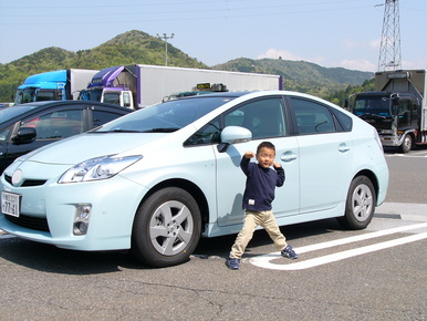 新型プリウス