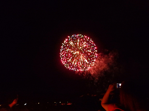 無人島より望む！花火キャンプ 2015