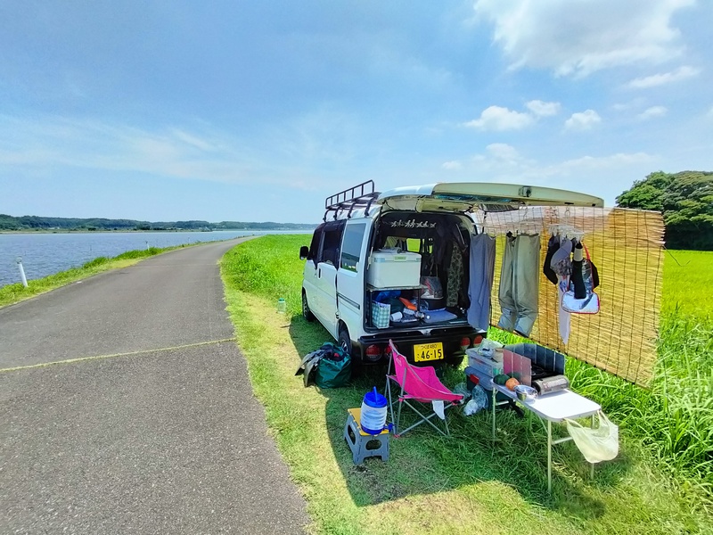 ハプニングなんぼのもんじゃい！の霞ヶ浦のバス