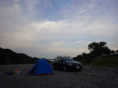 29の鎖場が続く両神山八丁尾根ルート周回してから河原でソロキャンプ