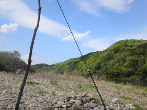 関東百名山・古賀志山からの河原でタープ泊