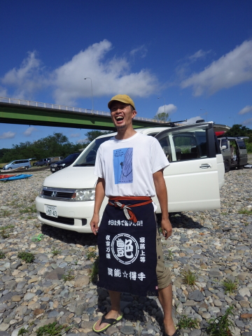 子供いっぱいの大船団で那珂川ダウンリバー