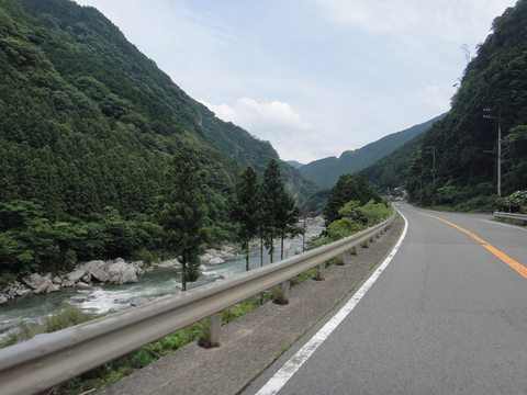 ハンターカブで行く！中津渓谷　キャンプ編