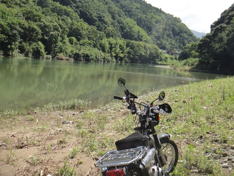 梅雨の合間に・・・　清流肱川カヌー基地キャンプ