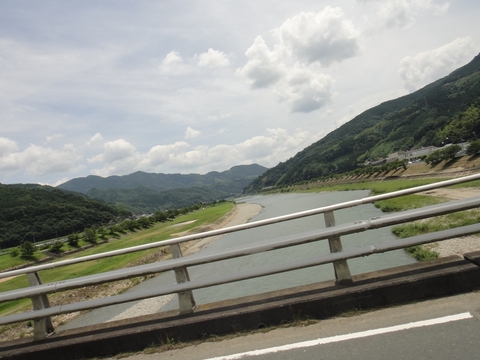 梅雨の合間に・・・　清流肱川カヌー基地キャンプ