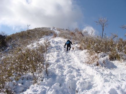 お初！雪山