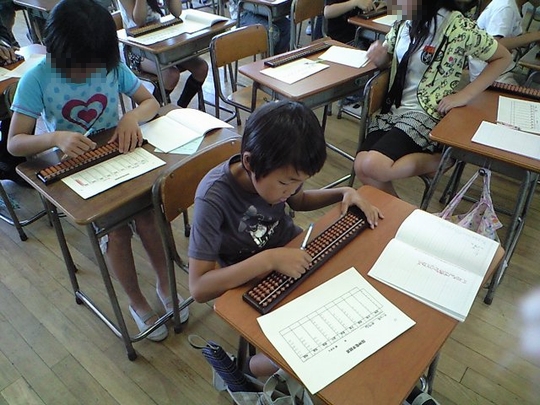 グリムでグルキャンなら暴風雨も団結力も思い出残るキャンプに！