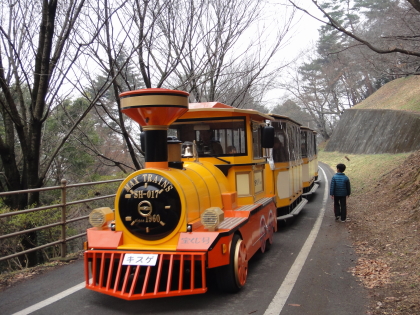 栃木でいちご狩り＆みかも山公園ハイキング