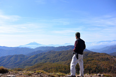 紅葉を求めて笠取山（登り）