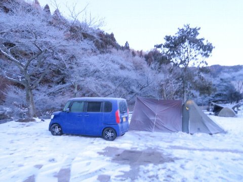 久しぶりの雪中キャンプ　～デイか宿泊かの選択～