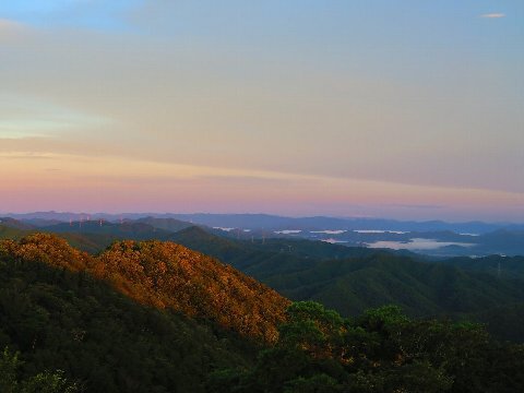 雷鳴・稲光・稲妻走るキャンプ場