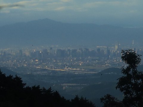 雷鳴・稲光・稲妻走るキャンプ場