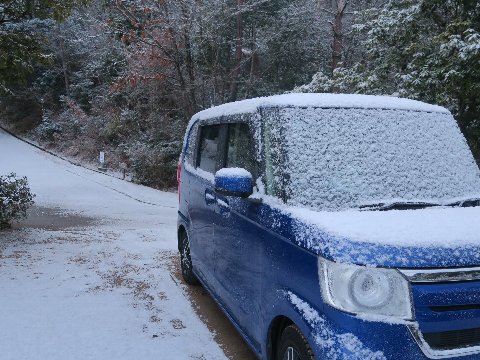 連泊キャンプは氷の世界と雪景色