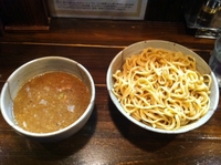 超濃厚魚介豚骨系つけ麺 2011/04/11 23:23:07