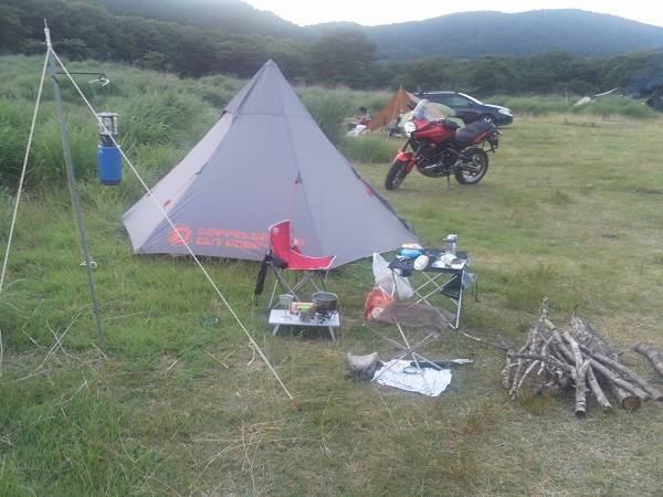 夏の峰山高原キャンプ場へ・・・。GN125バイクソロキャンプ