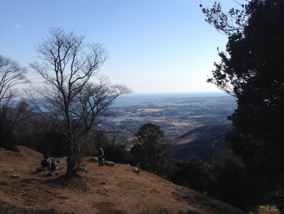 石巻山〜神石山　海を眺められるトレイル