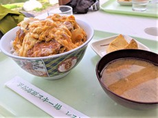 モチロン食しましたとも
