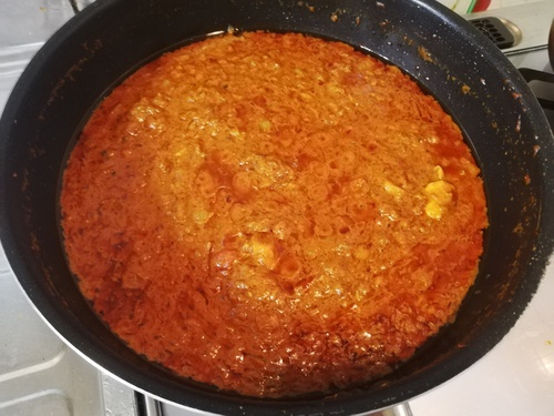 休みの日は北インドのカレー。カルダモンの量で迷うスパイスカレーの謎