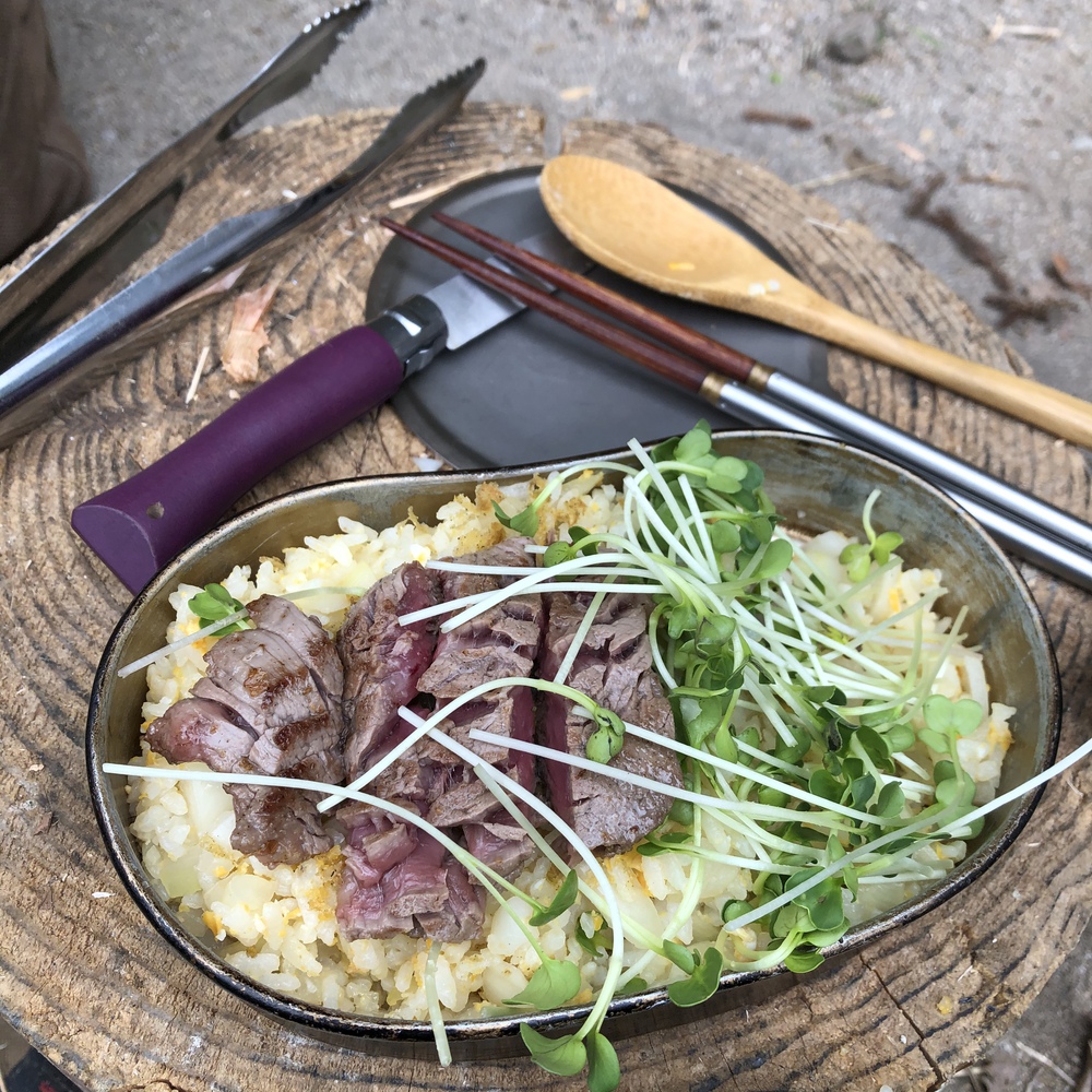ちょこっと山で昼飯