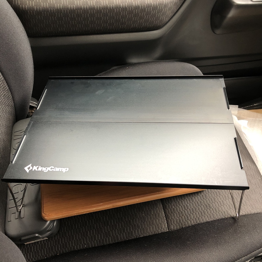 テーブルとポール購入