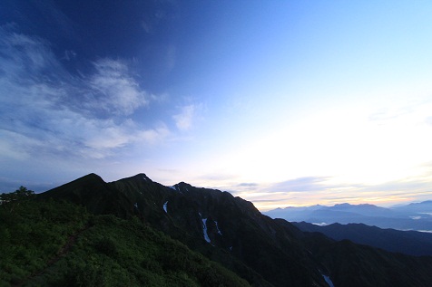 後立山の双耳峰、鹿島槍ヶ岳へ　２日目(2011.8.7)