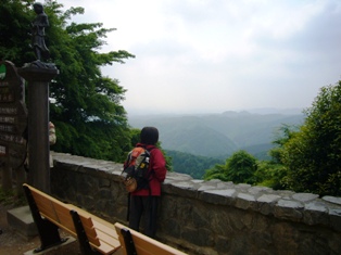 高尾山から景信山