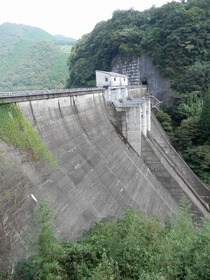 佐波川ダム