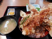 とれとれ市場のミックス天丼