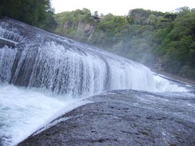 吹割の滝